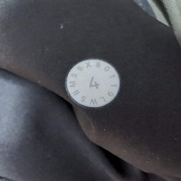 Lululemon On The Fly Pant Woven *Track Stripe Black / Dark Olive | 14 - Picture 10 of 12